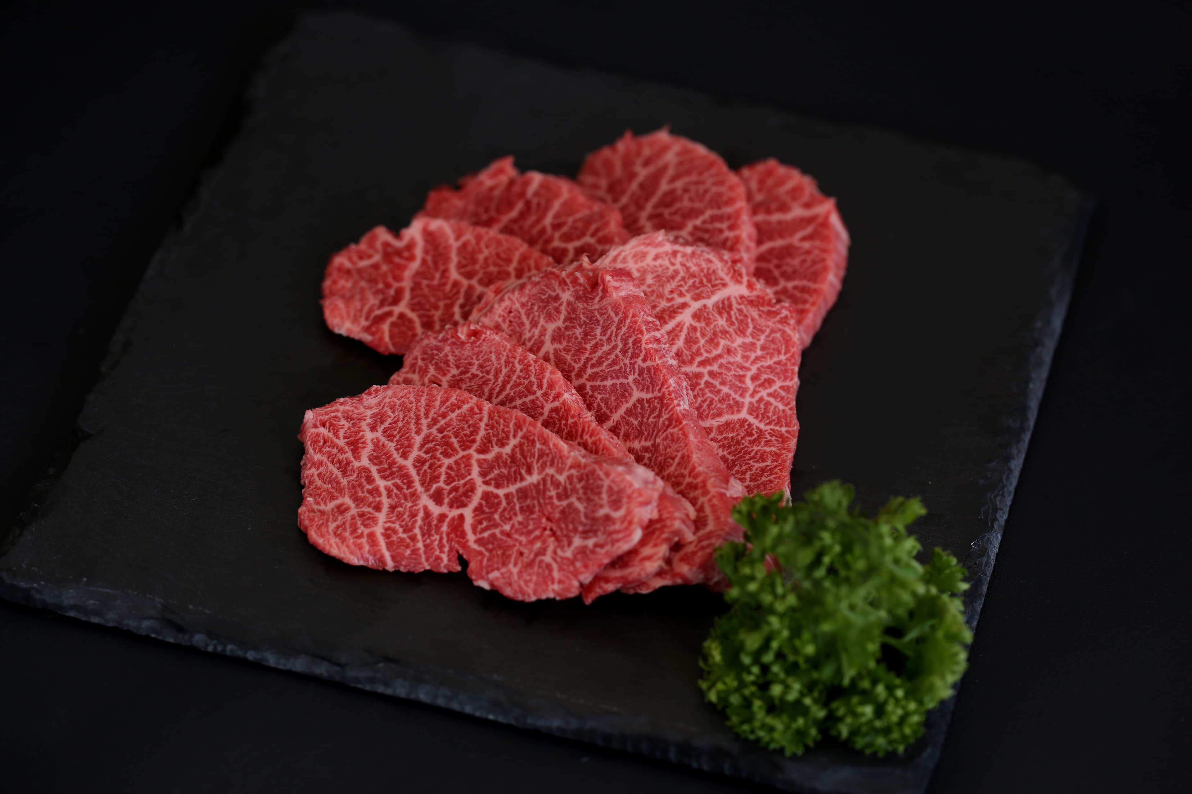 29（肉）の日 限定！みんなでワイワイ特選黒毛和牛　焼肉用900ｇ（約5～7人前）自家製タレのオマケつき - 2