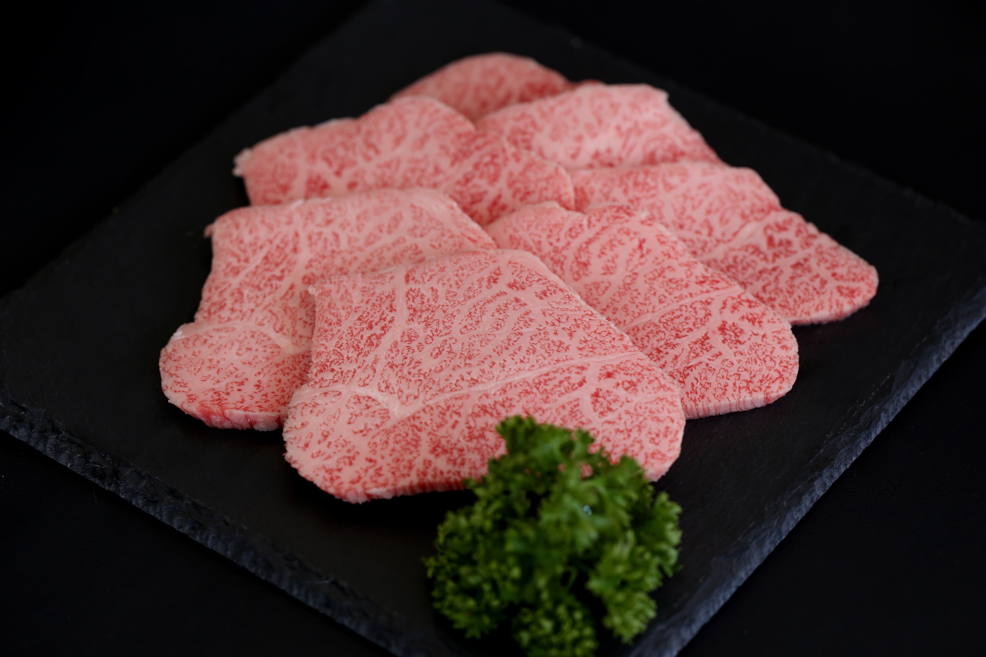 29（肉）の日 限定！みんなでワイワイ特選黒毛和牛　焼肉用900ｇ（約5～7人前）自家製タレのオマケつき - 4