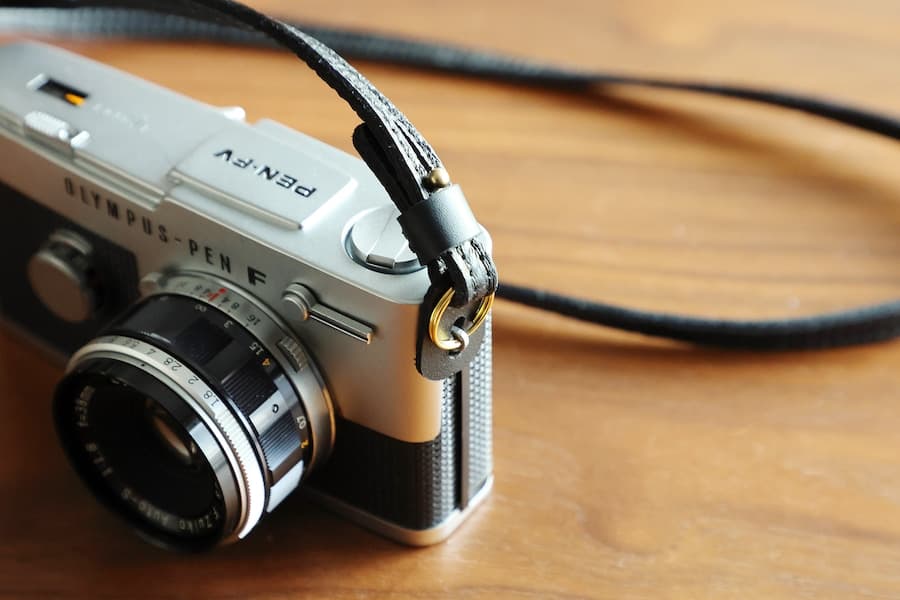 本革スリムライン ストラップ（コンパクトカメラ用） - 2