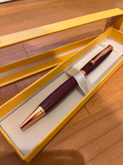 【ロゼセレクト】作家制作・木製ボールペン（パープルハート）