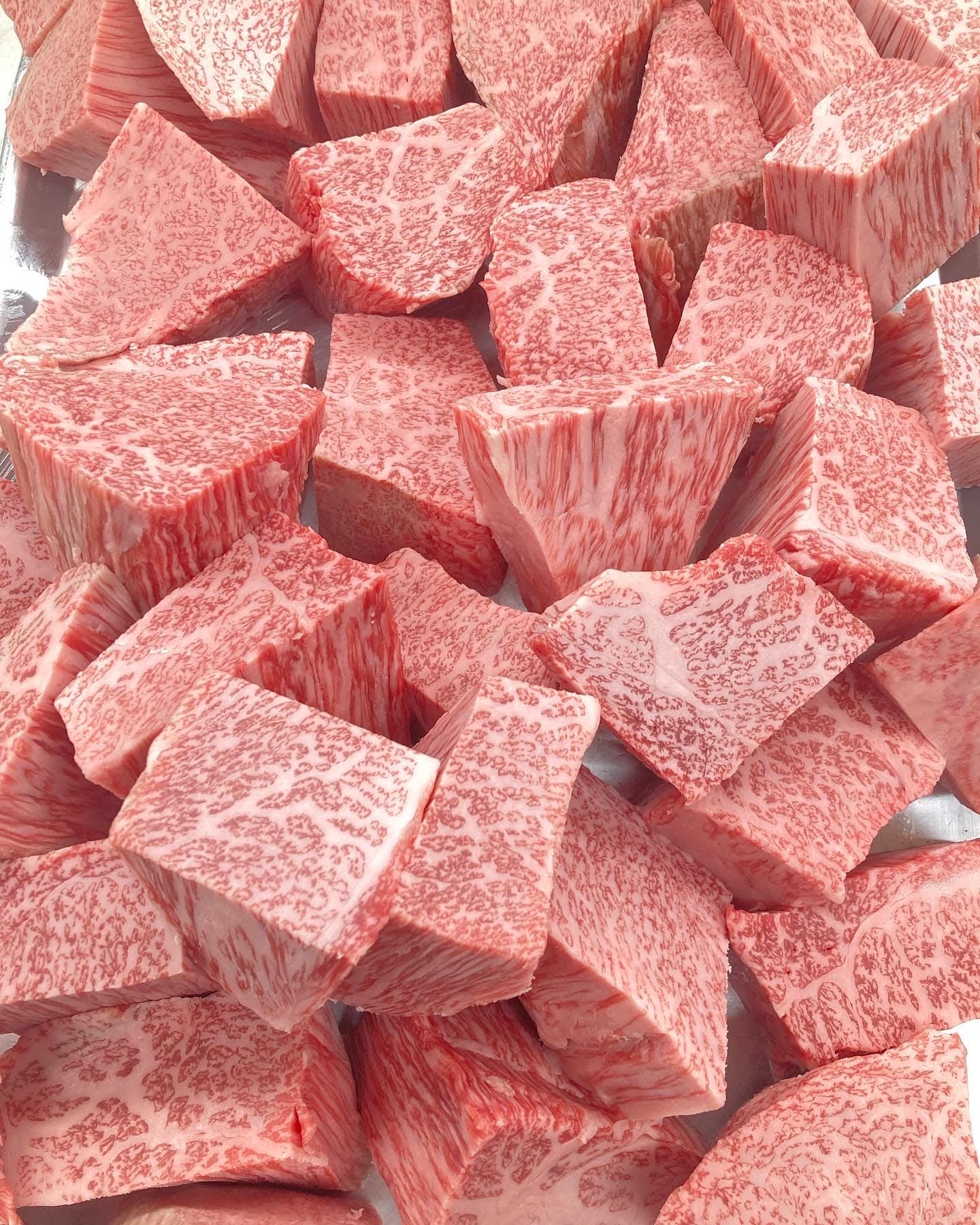 贈り物にピッタリ！　肉旨しみきやの 「黒毛和牛ヒウチ 特上ローストビーフ」 (約300g) - 3